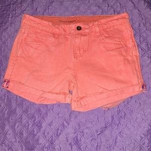 1990'S STYLE OFFERS EXCEPTED